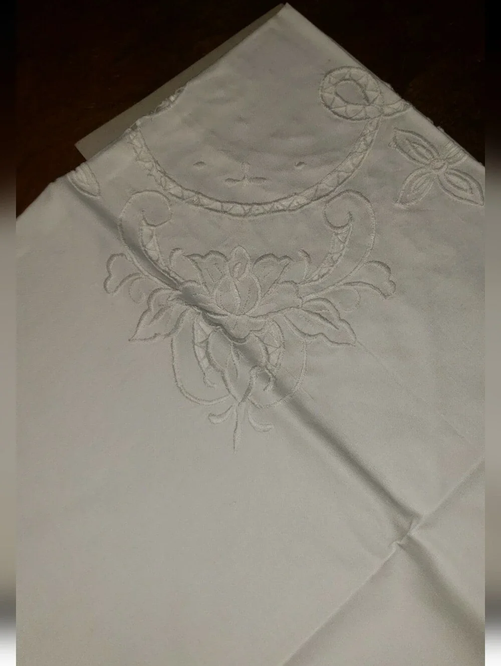 Vintage SHC Tablecloths Elegant Embroidered Tableware By Sam Hedaya Company